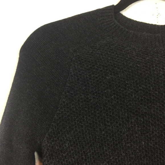 Club Monaco Ellodie Grey Wool Ruffle Puff Sleeve Knit Sweater XS - Picture 7 of 12